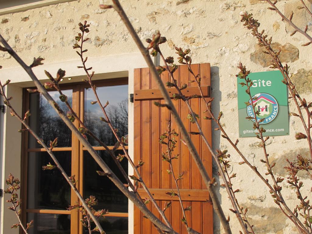 Au Domelia Provinois Cerneux Exterior foto